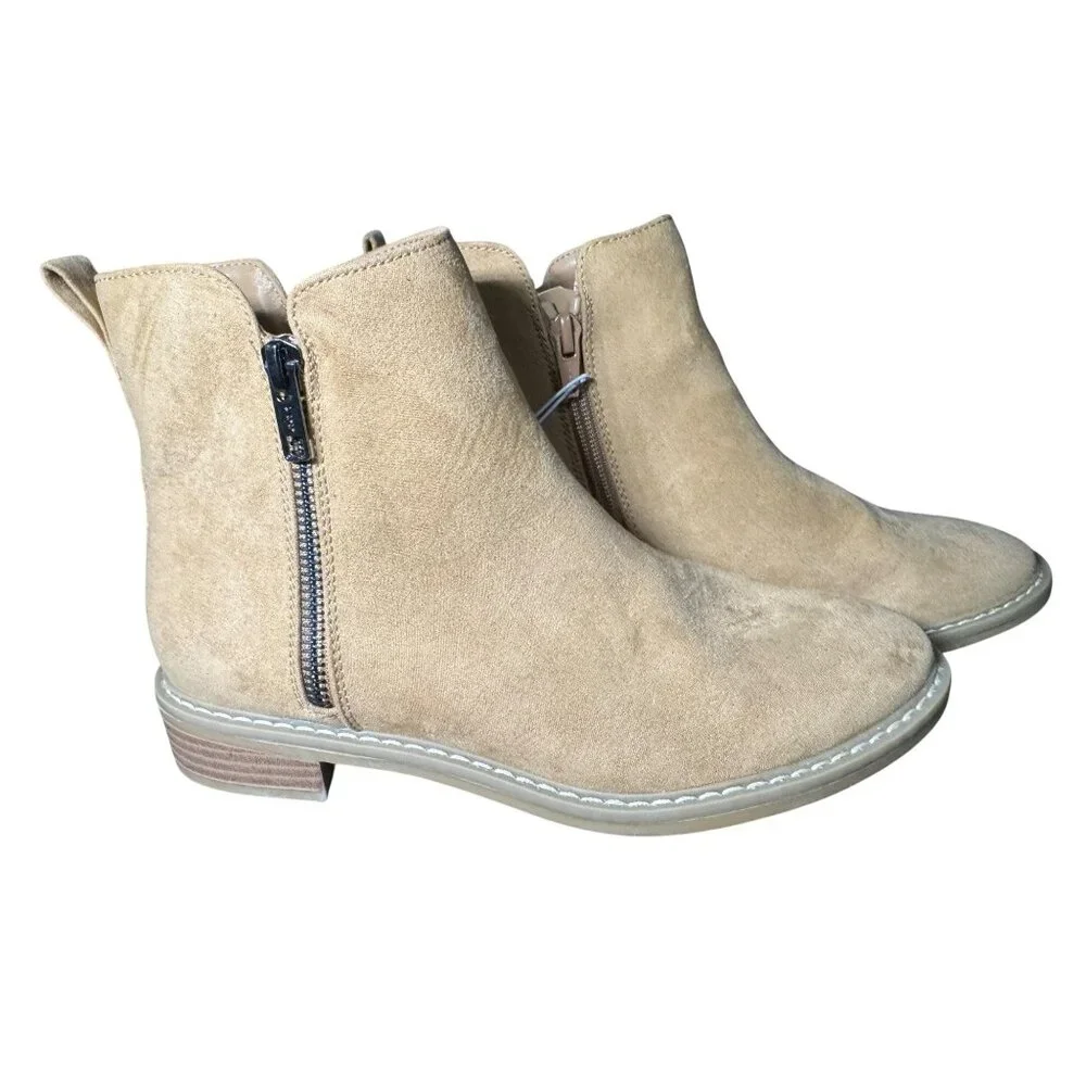Universal Thread Tan Ankle Boots With Side Zipper And Memory Foam Insole  Size 7